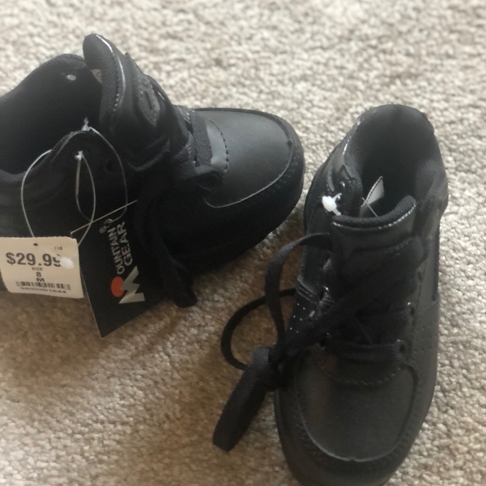 NWT Infant Black Boots
